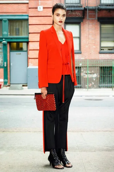 Look 12